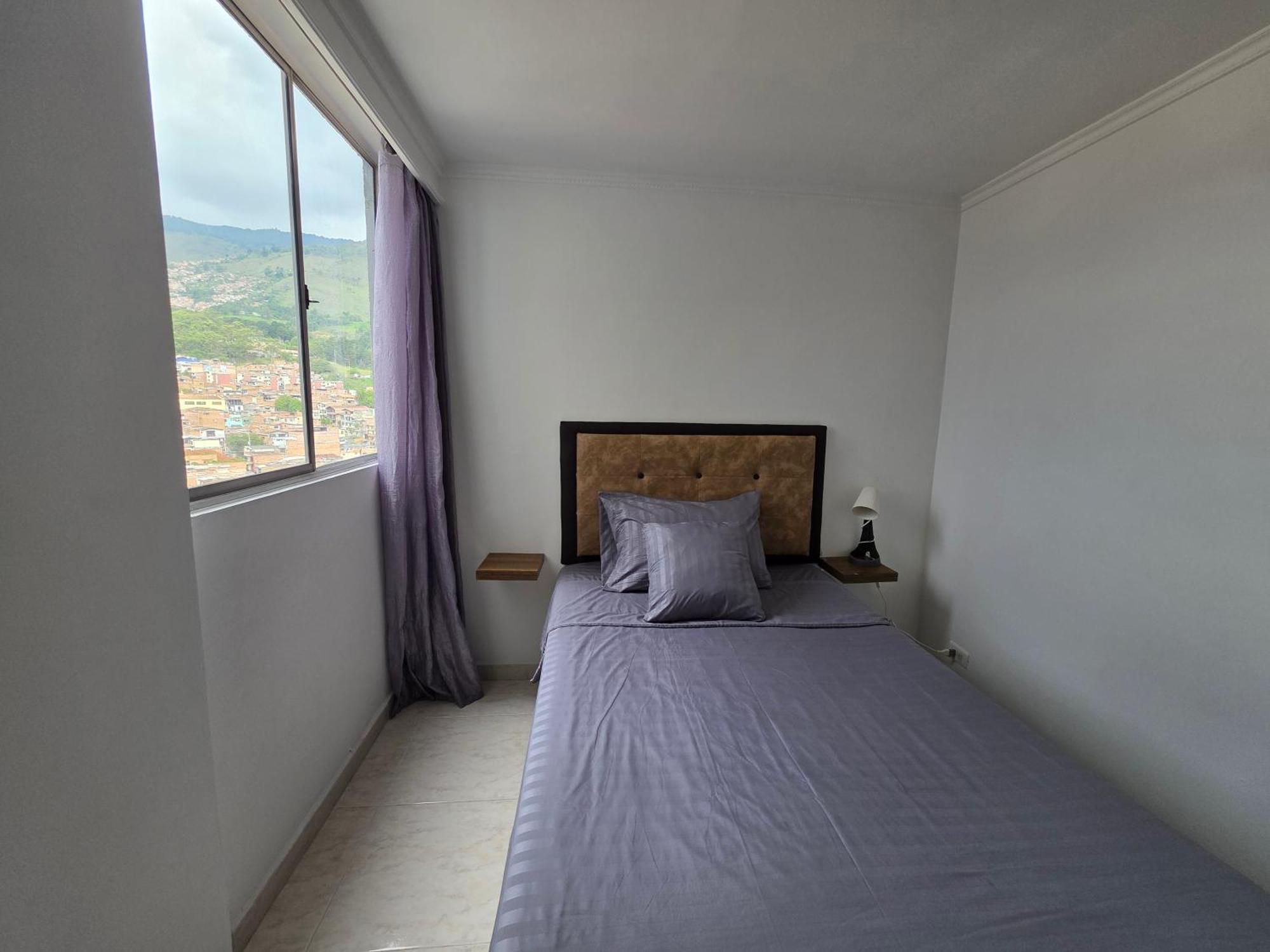 Apartamento Vistas Lindas Cerca Centro Medellín Exterior foto